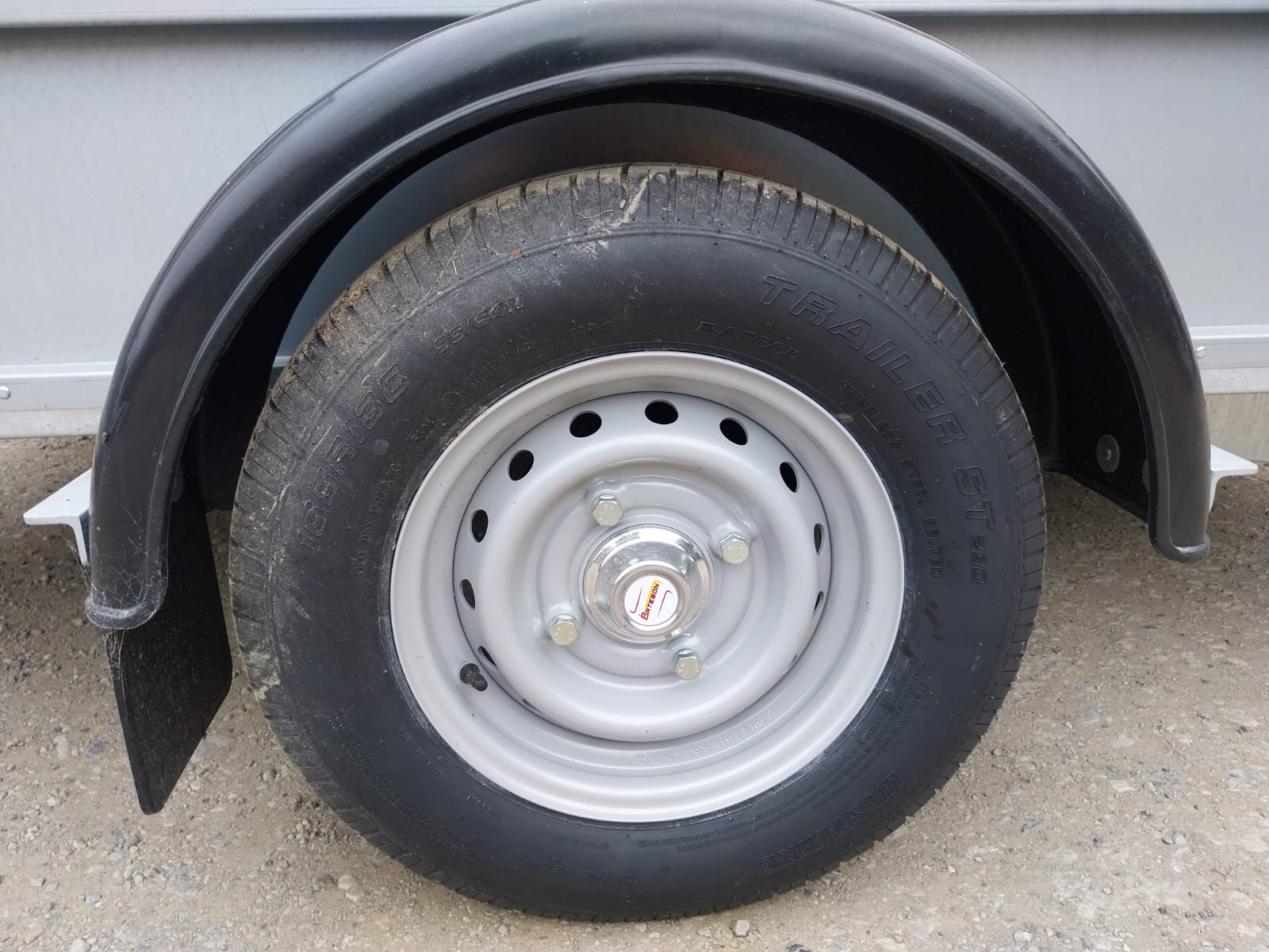 trailer wheel