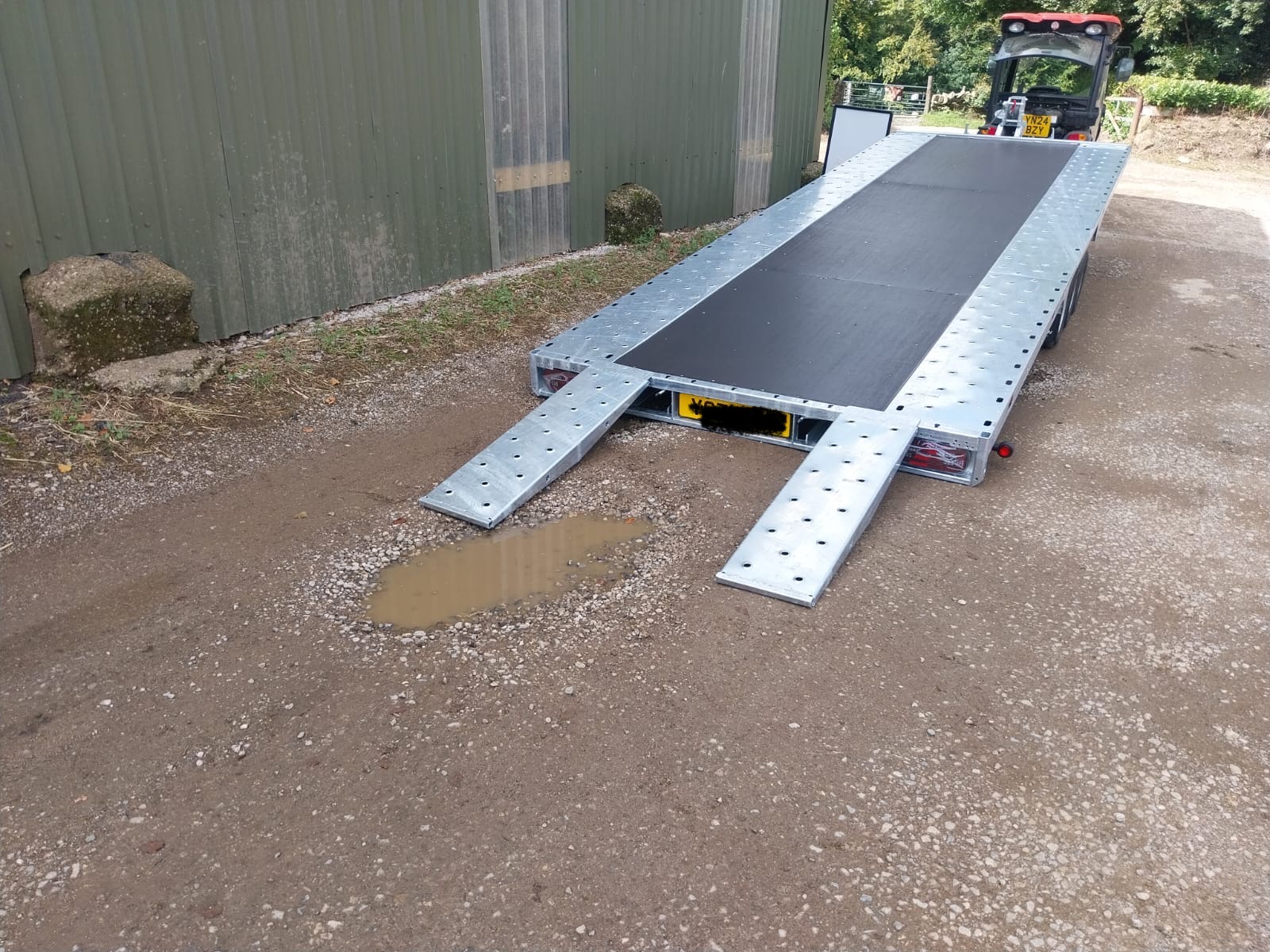 tilt trailer ramp