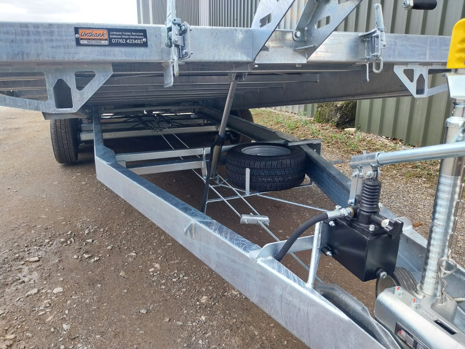 close up of tilt trailer